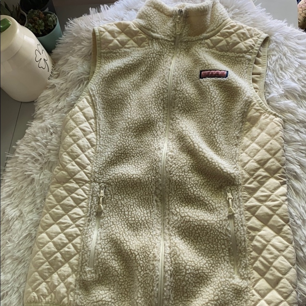 Vineyard Vines Vest - Picture 2 of 4